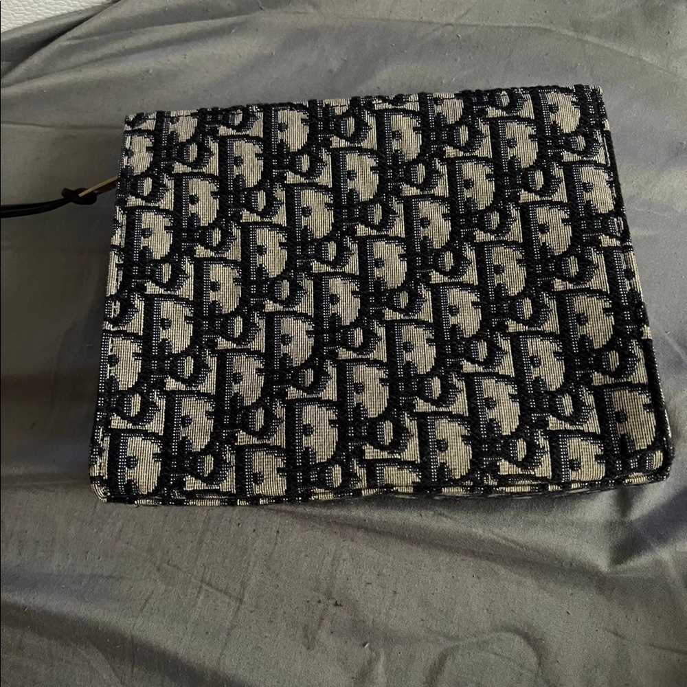 Dior pouch - Picture 10 of 10